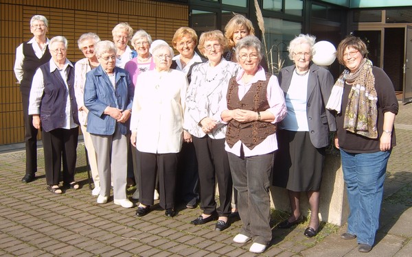 langjährige Mitglieder und Mitarbeiterinnen